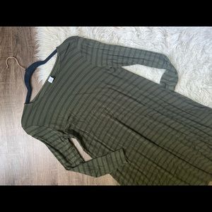 Old navy Xs long sleeve olive green and black striped dress rayon spandex